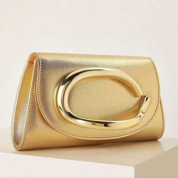 Elegant Gold Clutch Bag - Picture 3 of 6